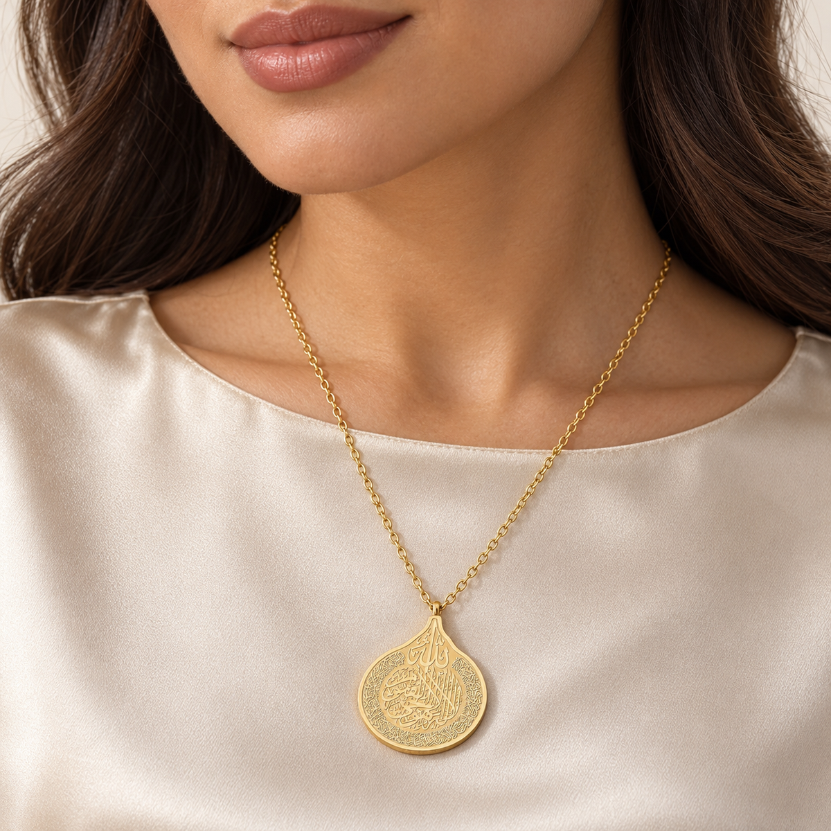 Ayatul Kursi Teardrop Medallion Necklace